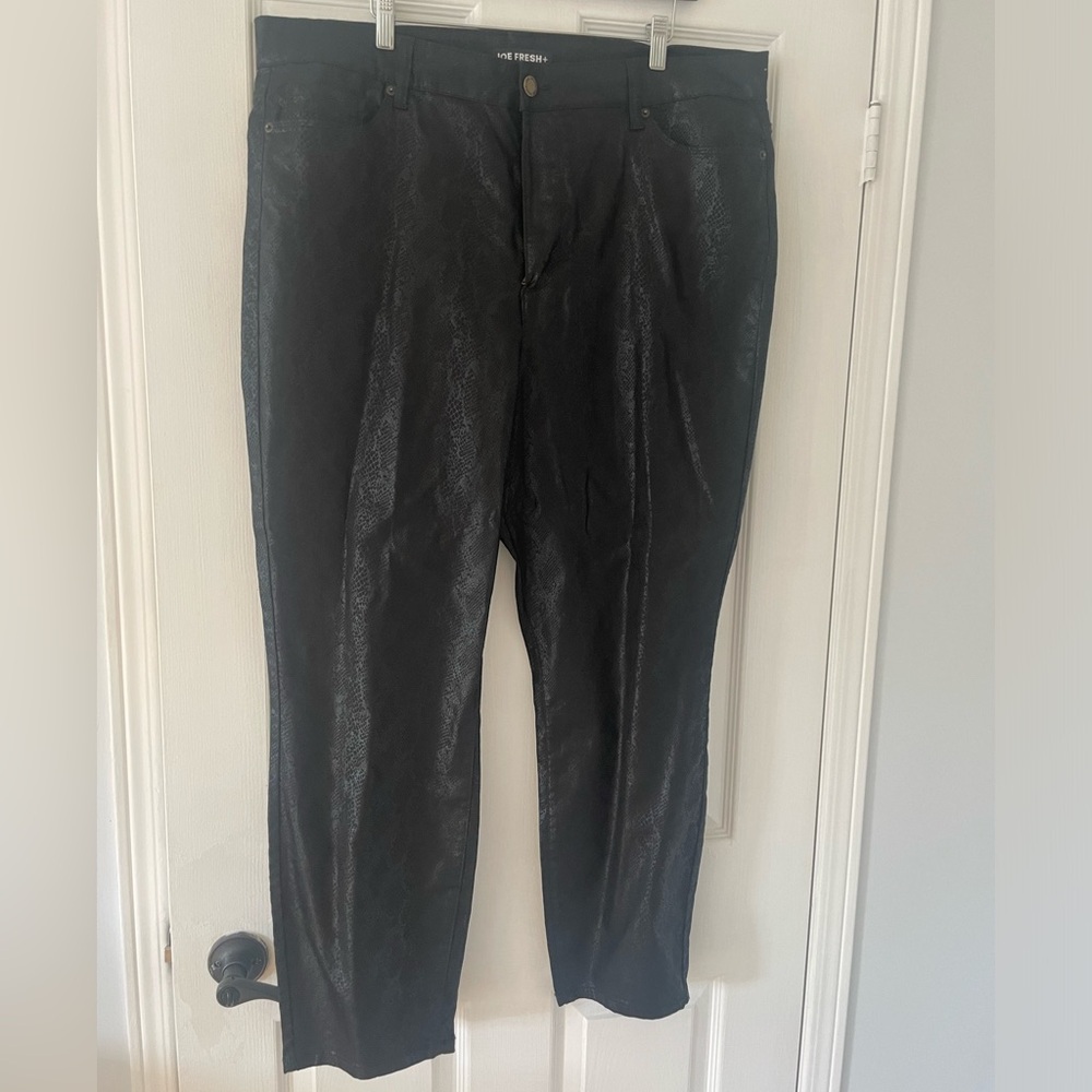 Joe Fresh - Metallic Snake Print Jeans - Dark Wash - Ultra High Rise- Plus Size